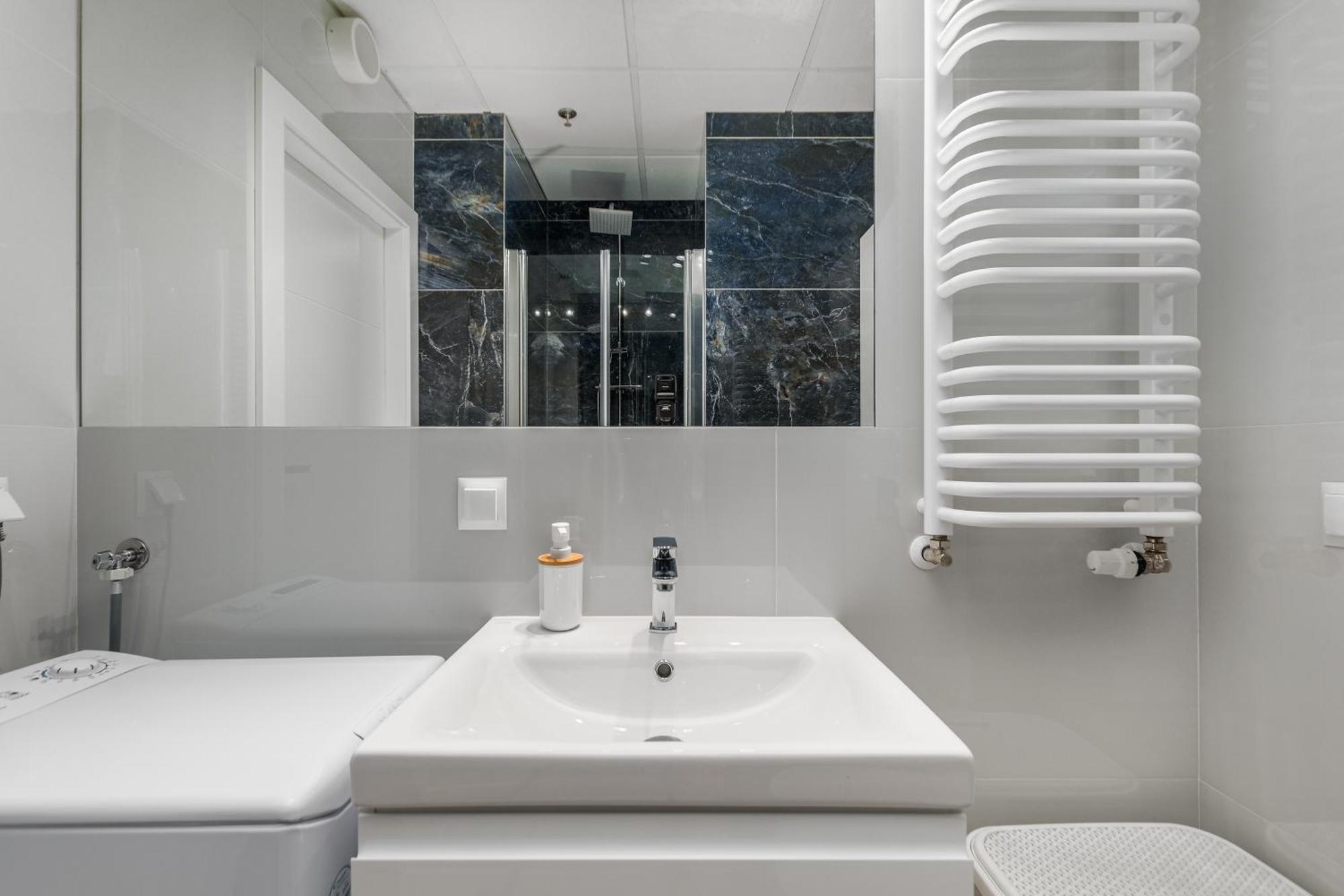 Kasprzaka 29 B-C By Homeprime Varšava Exteriér fotografie